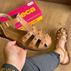 Sandália Moleca Rasteira Pedrinhas Douradas