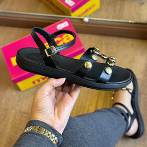 Sandália Moleca Rasteira Pedrarias Douradas