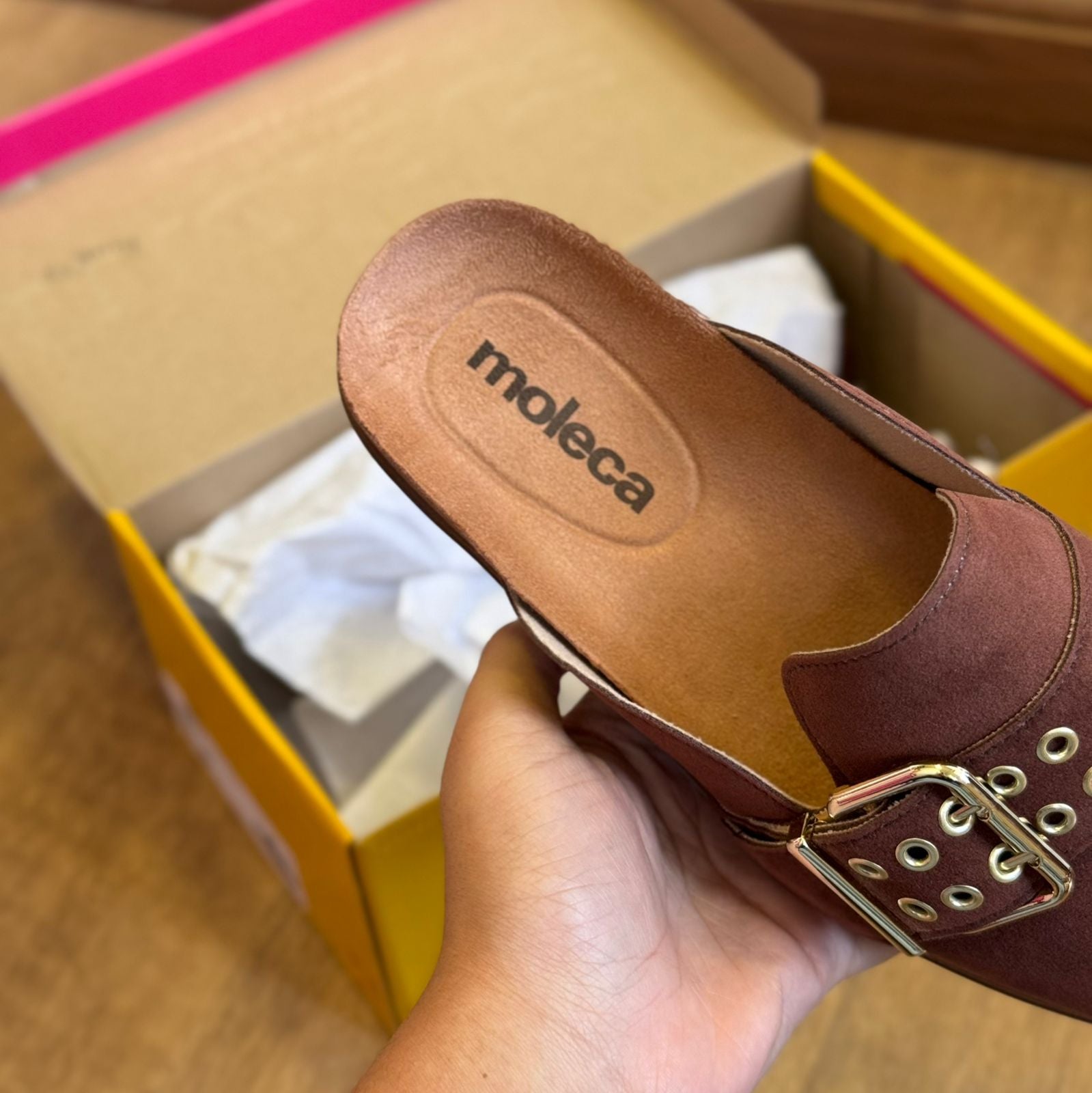 Mule Moleca Oriental