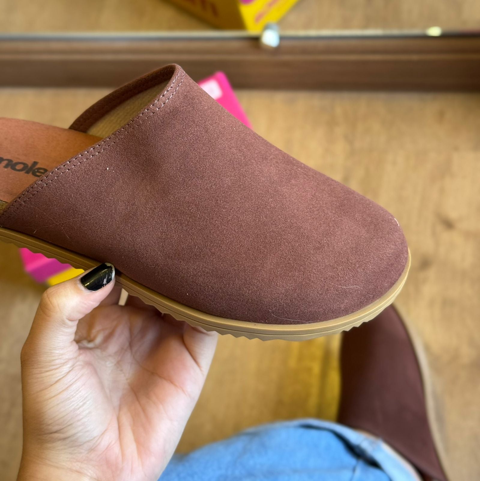 Mule Moleca Camurça Tendência