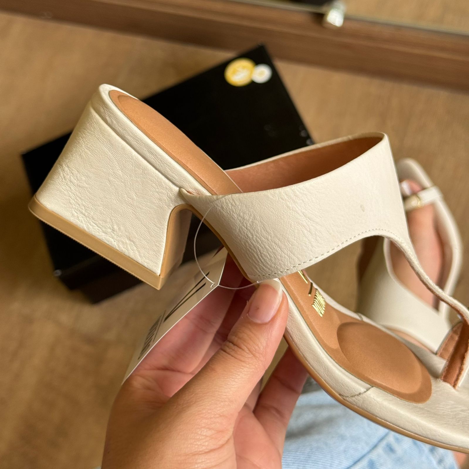 Sandália Salto Vizzano