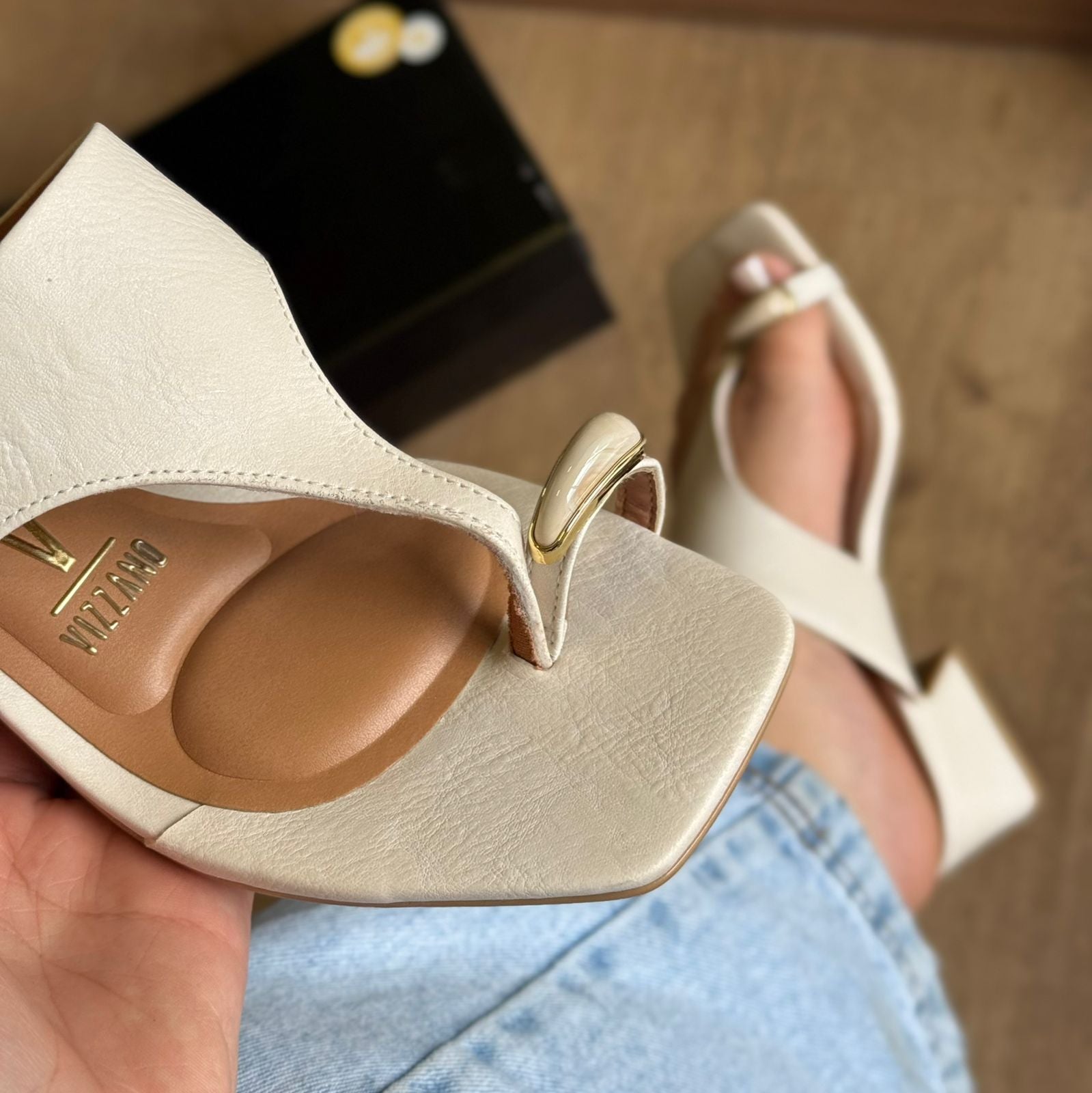 Sandália Salto Vizzano