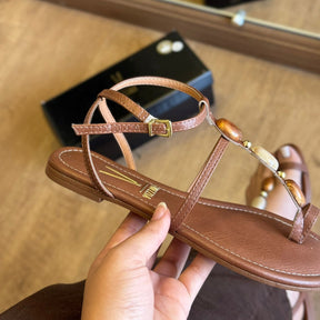 Sandália Vizzano Rasteiras Adornos nas Tiras