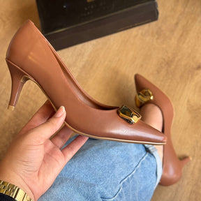 Scarpin Vizzano Bico Fino Detalhe Dourado