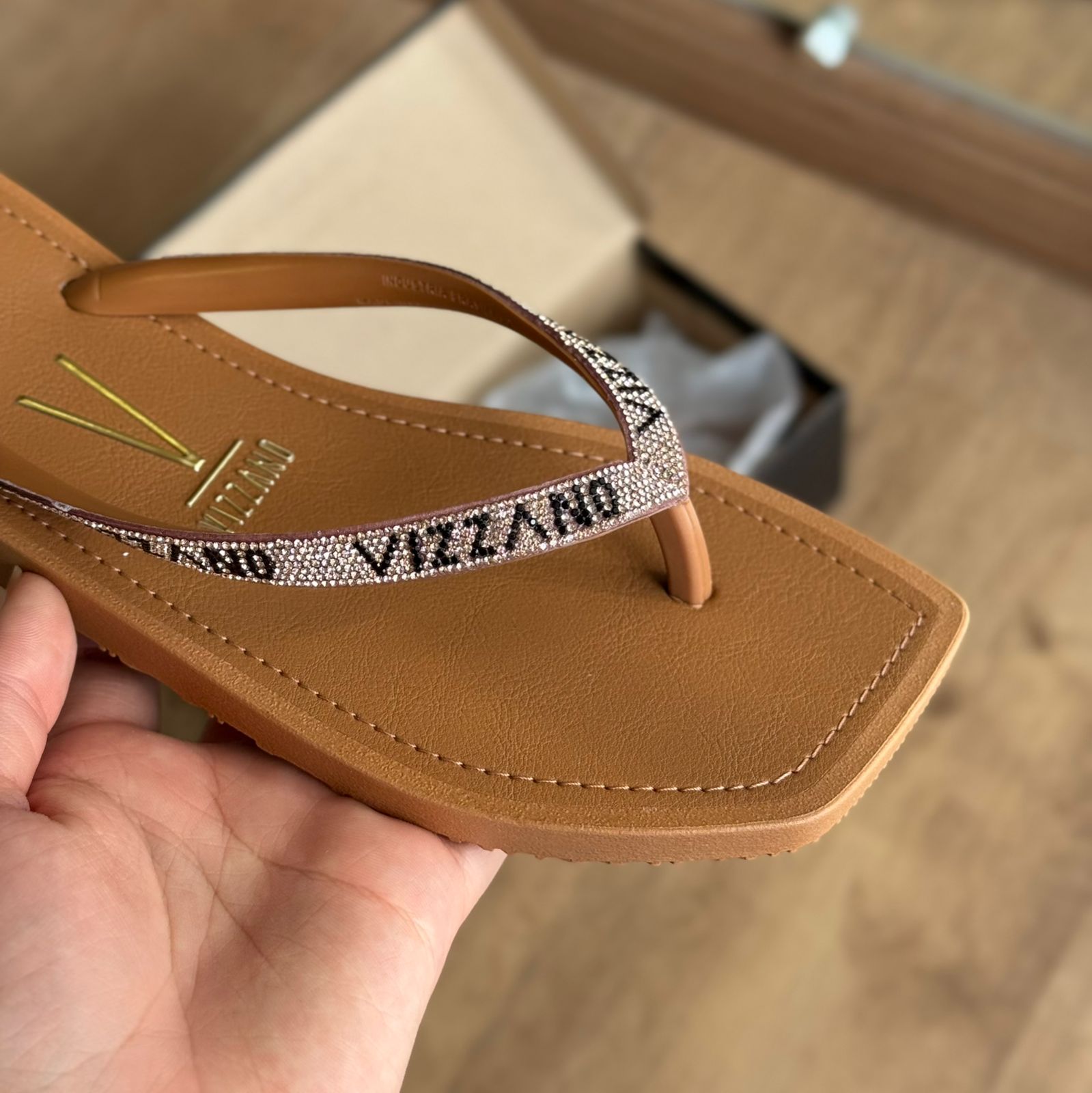 Sandália Vizzano Rasteirinha