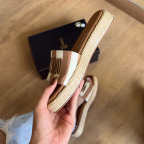 Sandália Vizzano Bordado