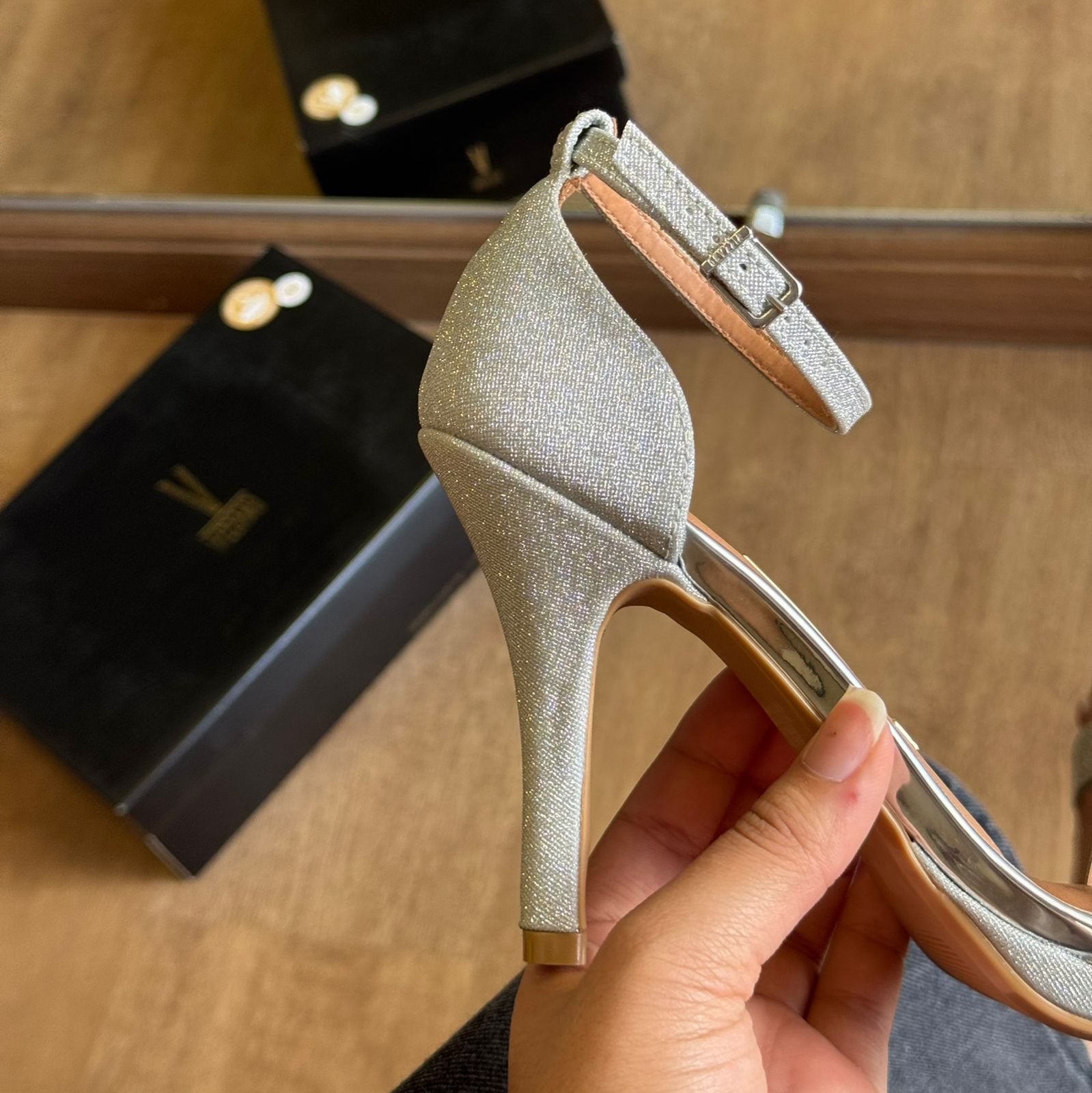 Sandália Vizzano Glitter Prata