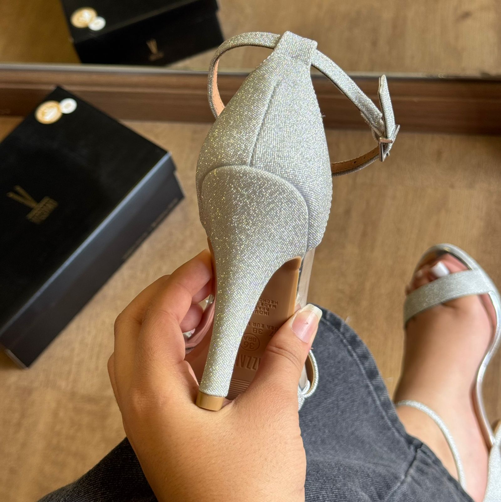 Sandália Vizzano Glitter Prata